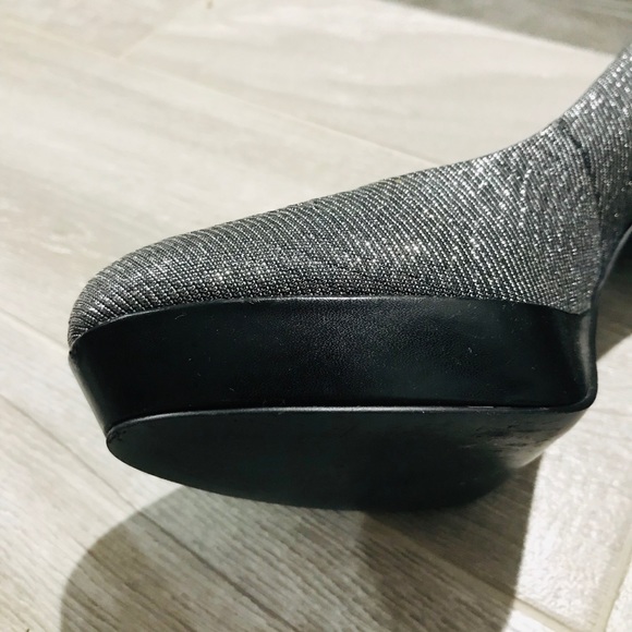 Tahari womens Grey sequin 3" heel, 1/2 platform! - Picture 4 of 5